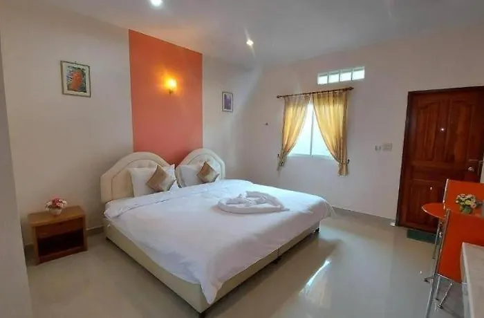 Tanaosri & Creekside Resort 3*