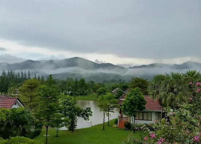 Tanaosri & Creekside Resort