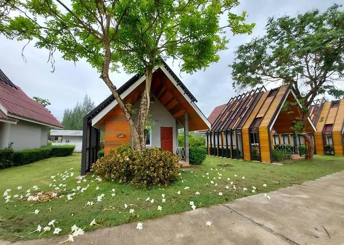 Tanaosri & Creekside Resort 3*