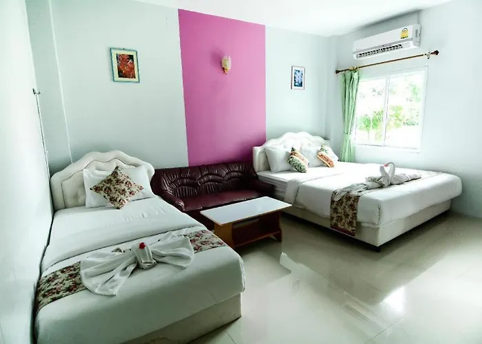 Resort Tanaosri & Creekside