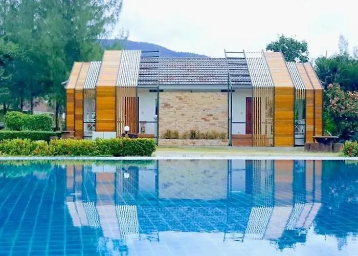 Tanaosri & Creekside Suan Phueng