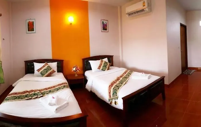 Tanaosri & Creekside Resort 3*