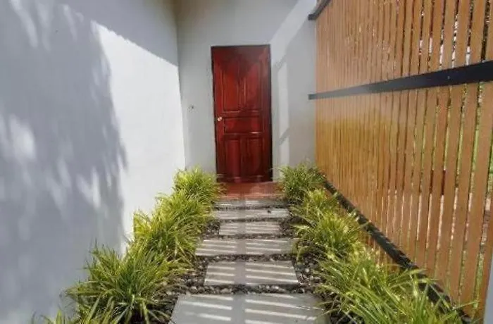 Tanaosri & Creekside รีสอร์ท สวนผึ้ง