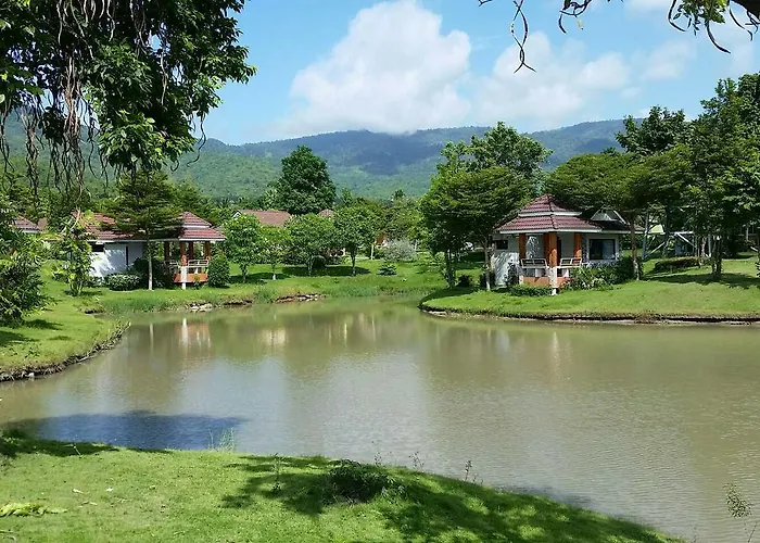 Resort Tanaosri & Creekside