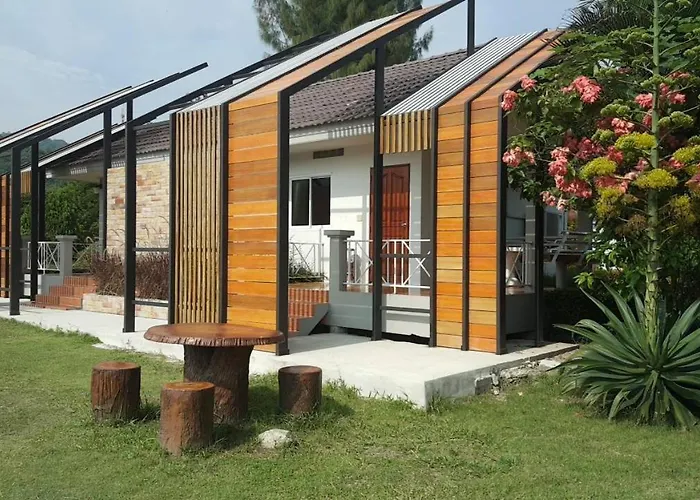 Tanaosri & Creekside Suan Phueng